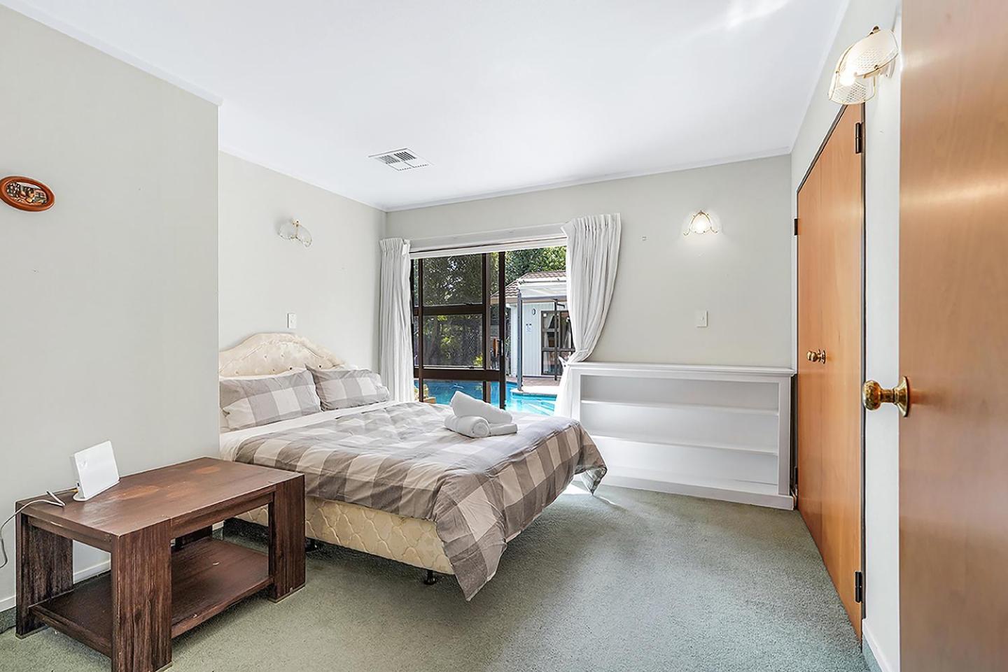 Wow, Spacious Home With A Pool Hamilton Esterno foto