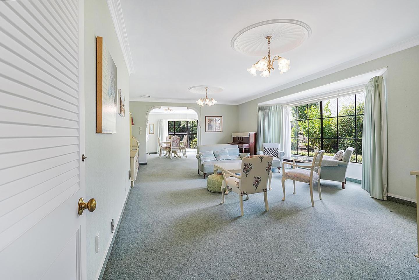 Wow, Spacious Home With A Pool Hamilton Esterno foto