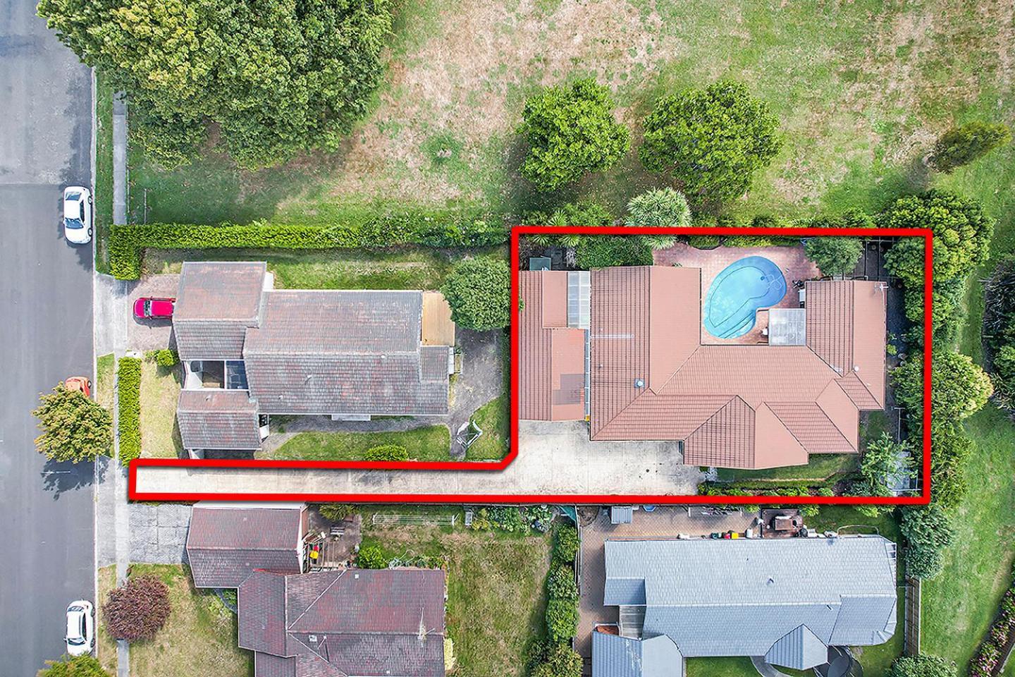 Wow, Spacious Home With A Pool Hamilton Esterno foto